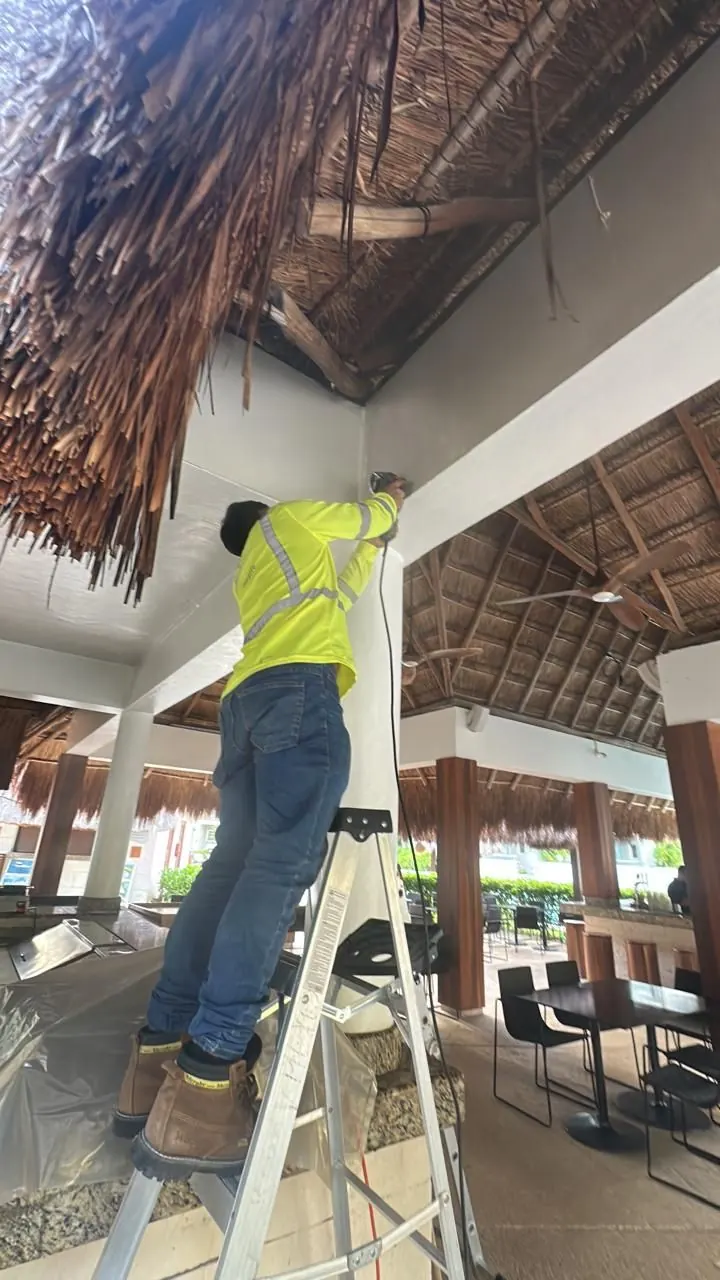 Instalación de red en el restaurante de un hotel
